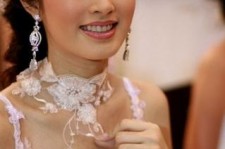 徐州人妖皇后(中国富豪娶人妖皇后)