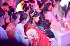 徐州汉服模特兼职(想做汉服模特去哪里找)