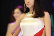 徐州成都特大模特兼职**(成都服拆模特兼职是实的吗)