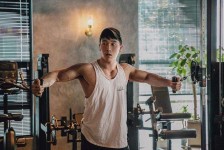 徐州肌肉男模(肌肉男模板)