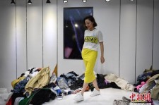 徐州兼职模特试衣服(兼职做试衣模特好吗)