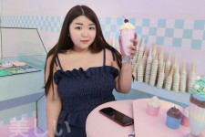 徐州胖模(胖模特穿衣搭配图片)