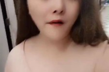 徐州美院系花兼职死商务模特(美院系花兼职商务模特第2部一边看球一边玩)