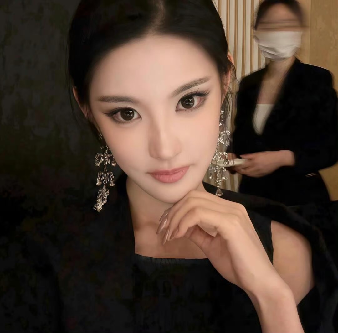徐州伴游女生 | Isabella Chen的资料